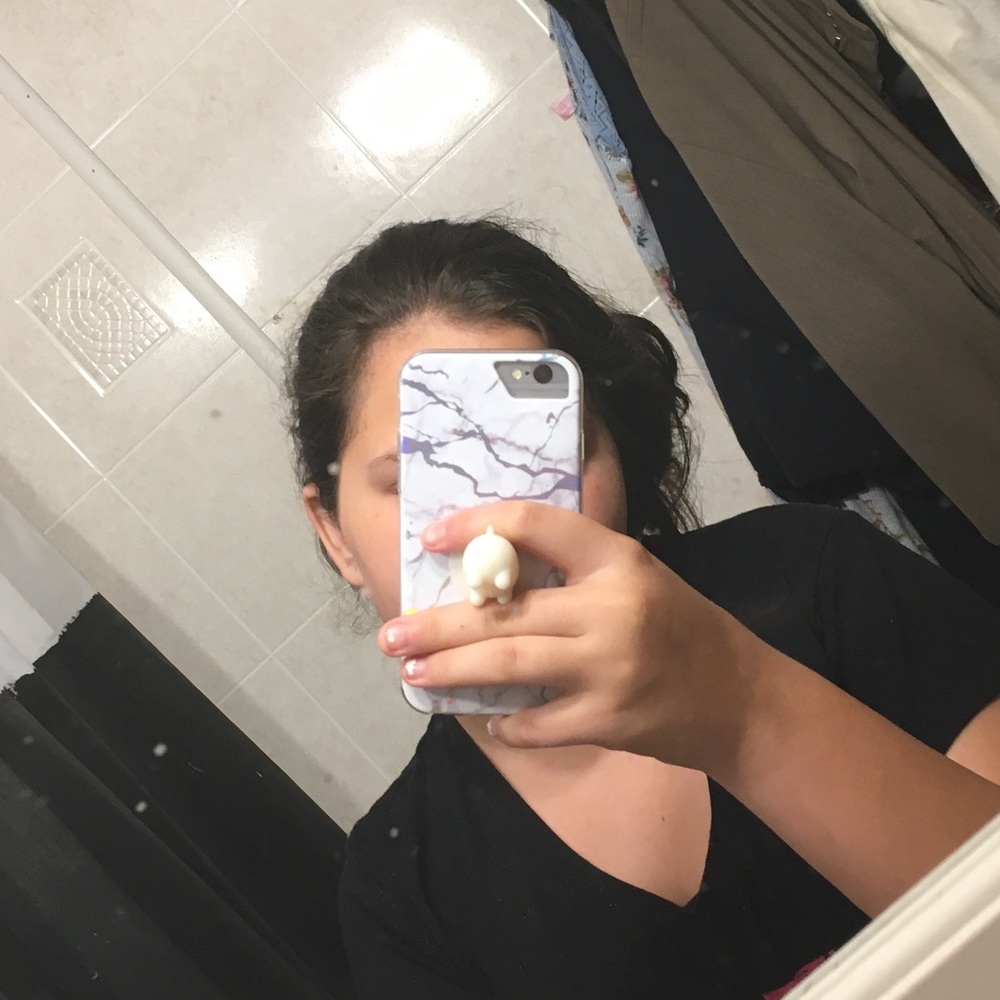 Meet your Posher, Alee